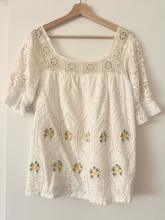 Anthropologie Tops - Anthropologie Forever That Girl embroidered eyelet blouse
